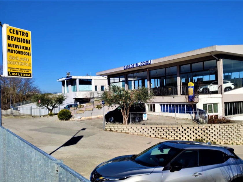 Autofficina  Officina     Gommista    Centro Revisione Riccione Rimini